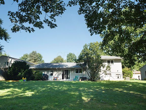3rd image of 333 Electric Ave