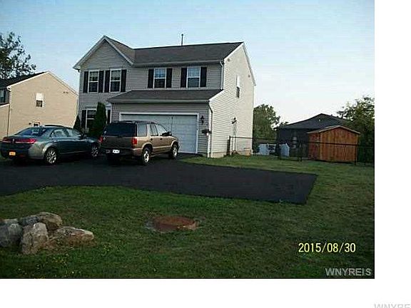 3rd image of 5768 Willow Creek Ln