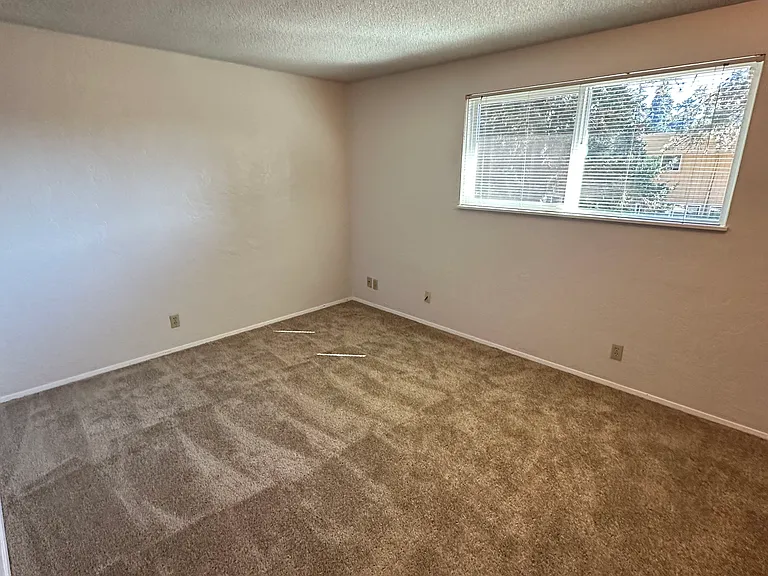 Rivertowne Apartments — Photo 15