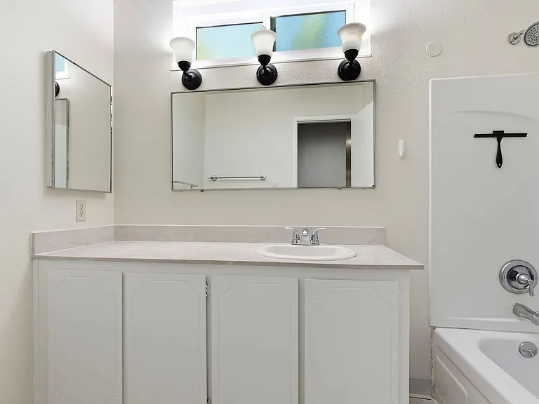 5880 Taormino Ave — Photo 30