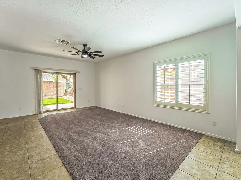 1268 E Birdland Dr — Photo 18