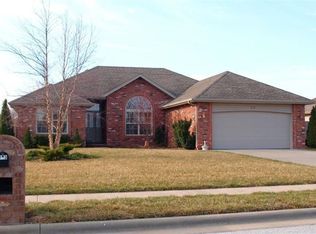 712 Colby St, Willard, MO 65781