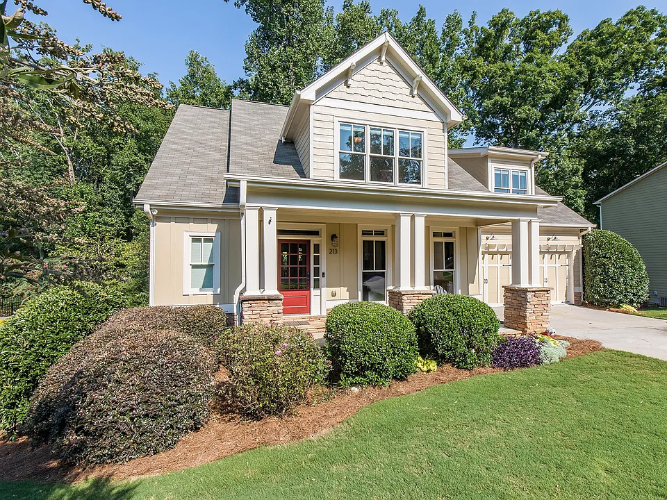 213 Abernathy Way