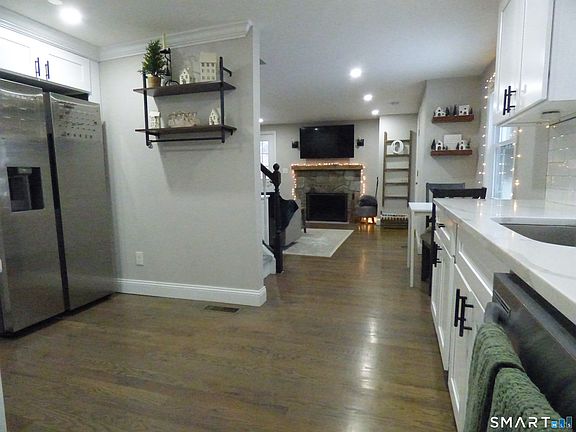 3rd image of 40 Mount Pleasant Road