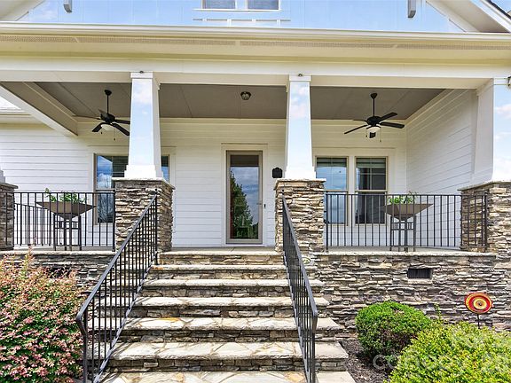 4th image of 1133 Wessington Manor Ln