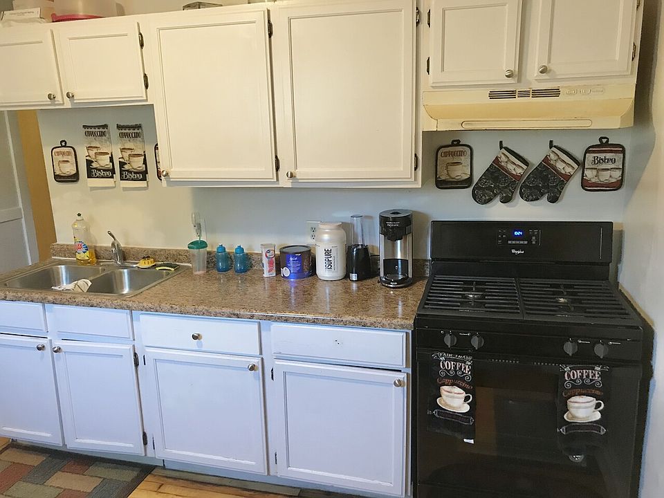 1st image of 733 Bradley St APT 2