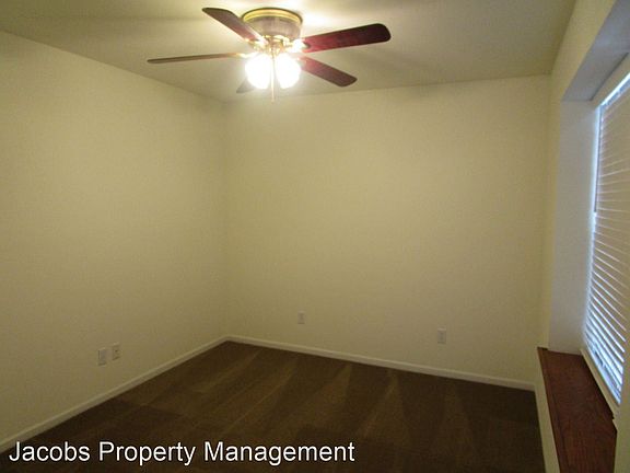 5th image of 1721 Louise Cir