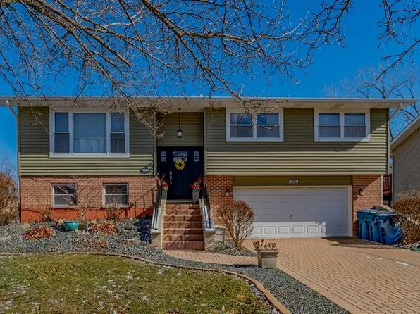 2639 Sycamore Dr, Dyer, IN 46311