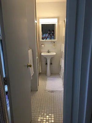 Rented by Keith Stuart Sprague Inc | media 9