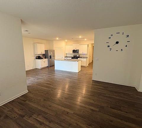 4th image of 8833 Ruth Ann Cv