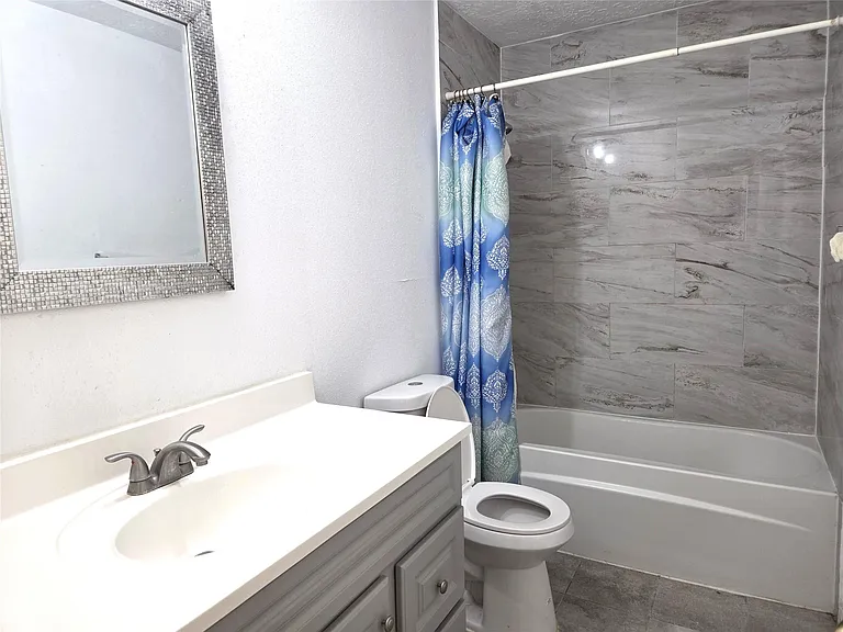 17006 Dusty Mill Dr E — Photo 34