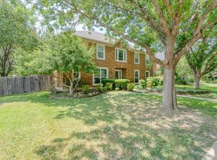 8028 Morning Ln, Fort Worth, TX 76123
