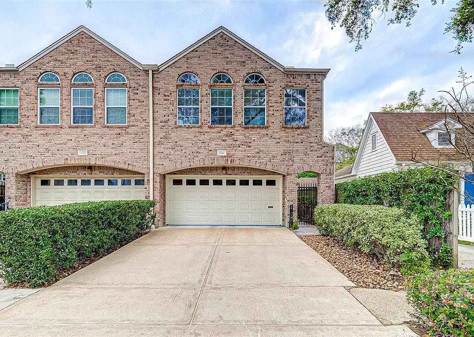 1st image of 2648 Greenbriar Dr