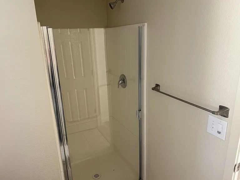 445 Southwest Blvd #10 — Photo 14