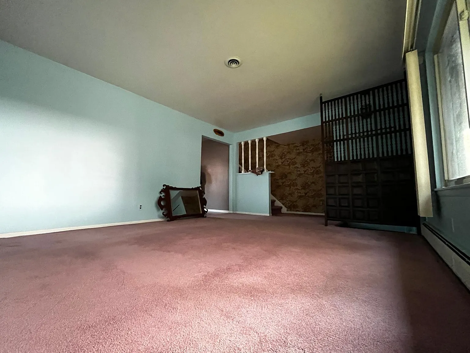 3126 Potomac Ave — Photo 2