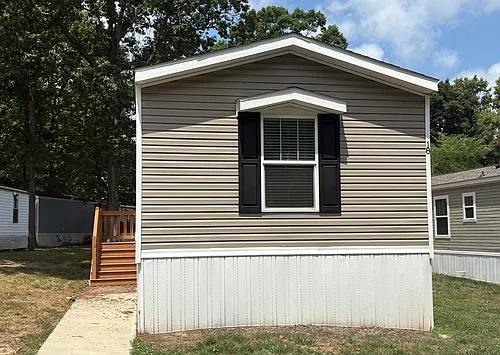 18 Forest Cir Photo 1
