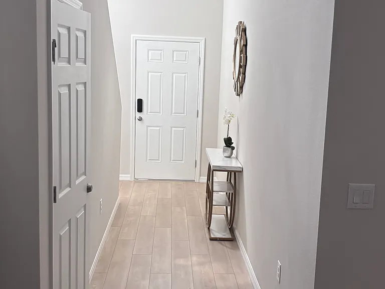 750 Ambleside Dr — Photo 16