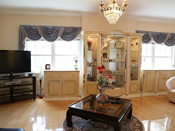 2nd image of 3730 Cadbury Cir APT 815