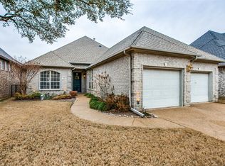 1861 Masters Dr, Desoto, TX 75115