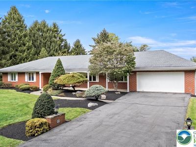 871 Robin Hood Dr, Allentown, PA, 18103