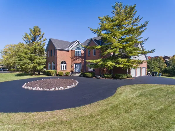 26815 N Longmeadow Ct, Mundelein, IL 60060