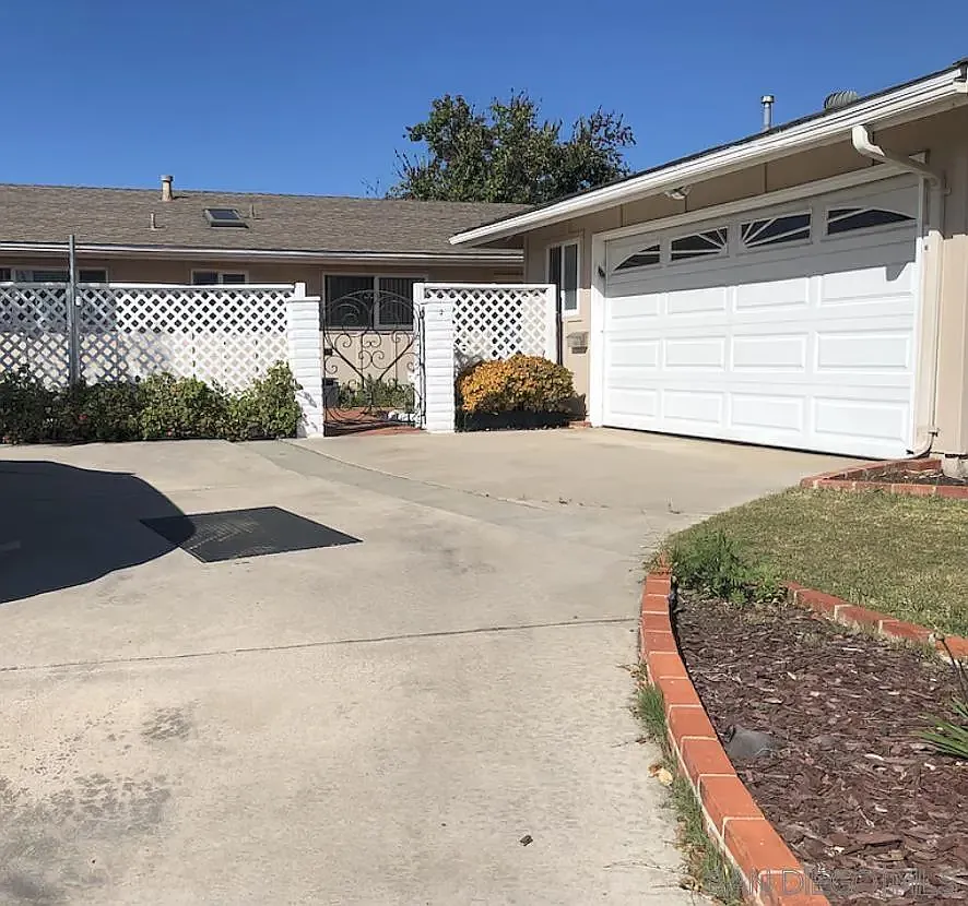 3 bed, 2.0 bath, 1319 sqft, $4,999 — Photo 1