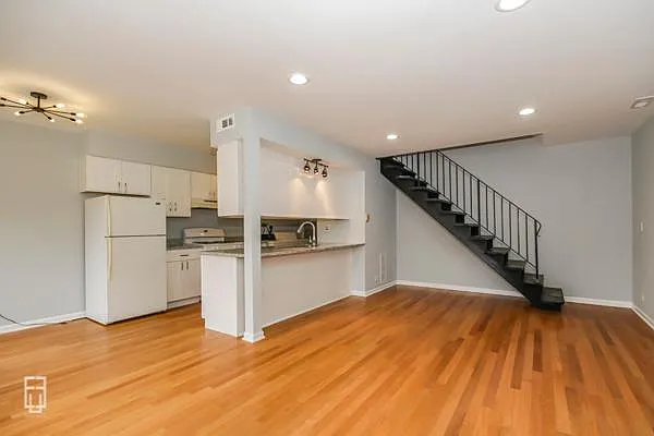 1542 Cove Drive — Photo 2