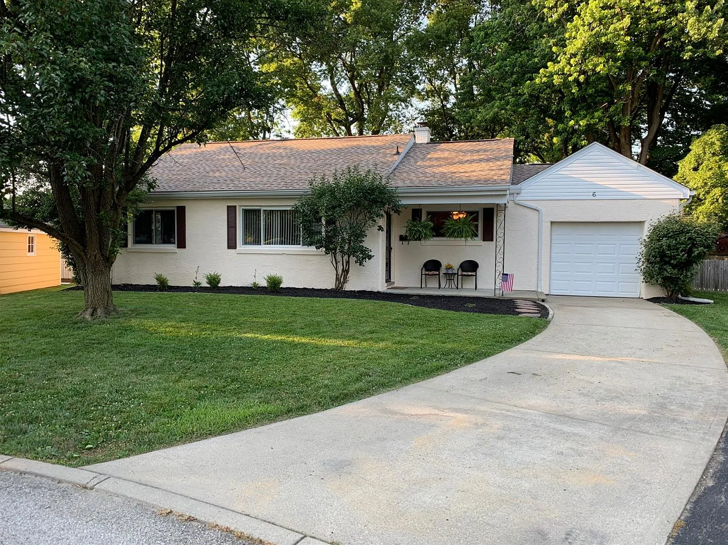 6 Circle Dr photo 1