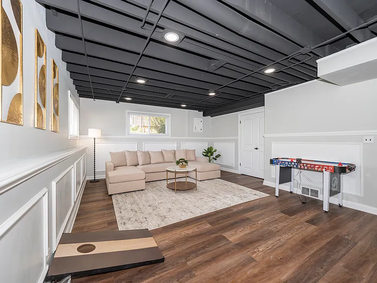 788 N Emroy Ave — Photo 37