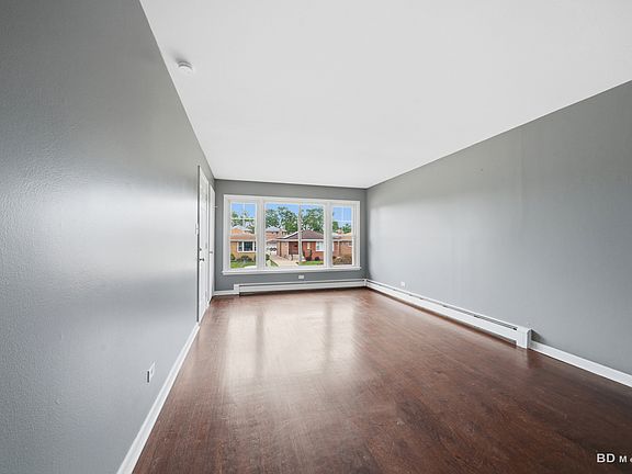 4th image of 399 Oglesby Ave