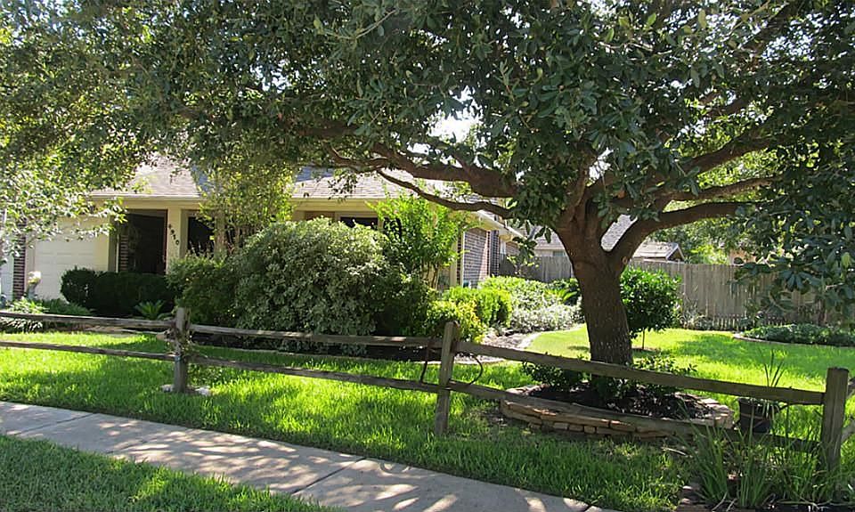 1st image of 4910 Aspen Dr