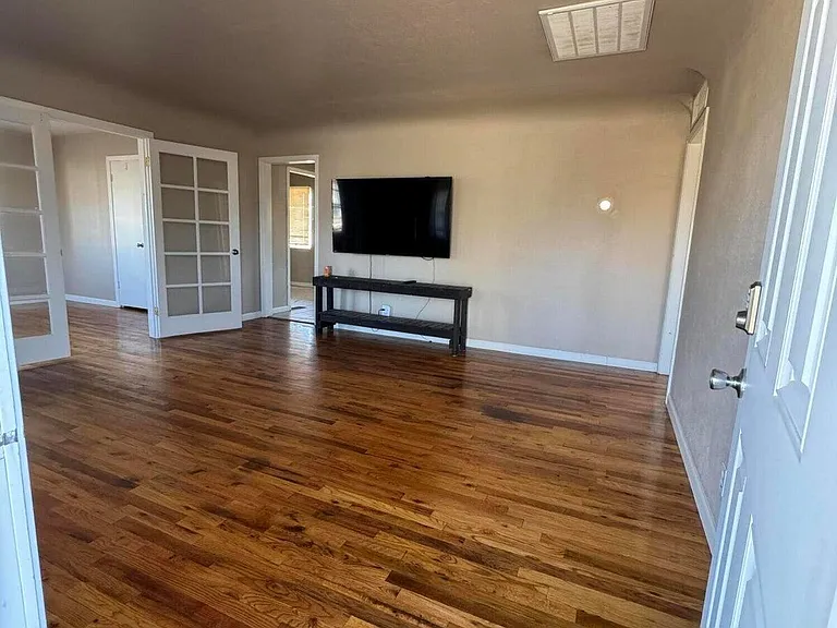 5112 Bragg Ave — Photo 8