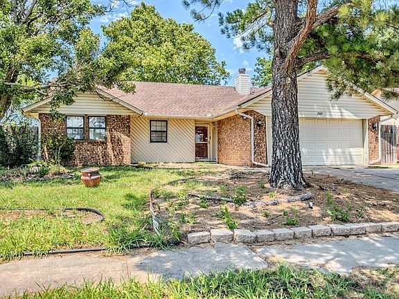 2nd image of 2605 Glen Oaks Dr