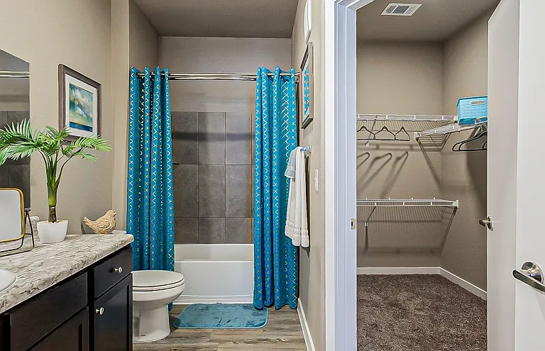 Paragon Westover Hills Apartments — Photo 14