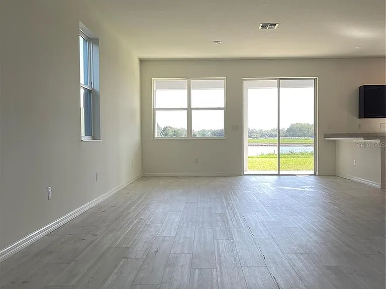 9581 Sandy Bluffs Cir — Photo 2