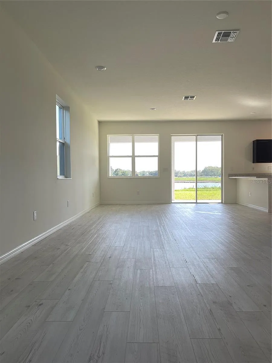 Building Photo - 9581 Sandy Bluffs Cir