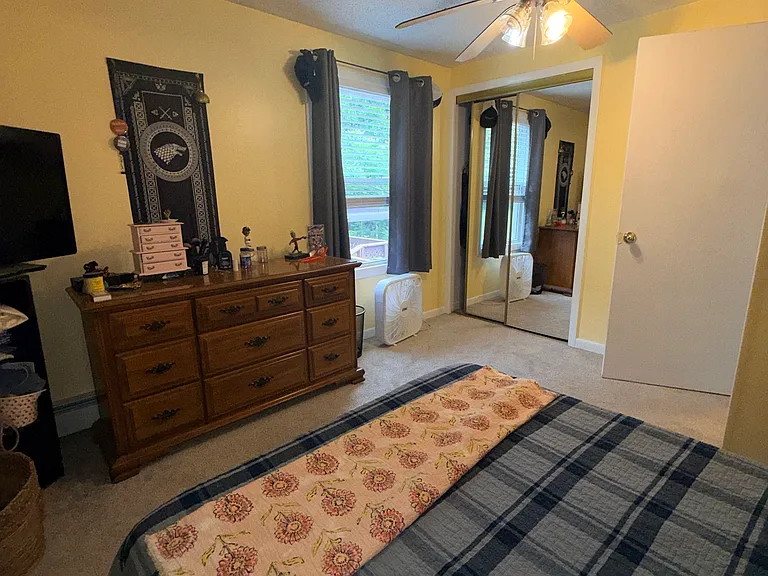 4 Harbor View Ave — Photo 11