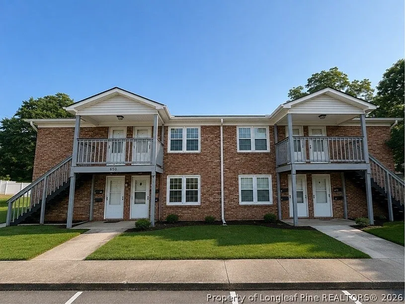 1 bed, 1.0 bath, 600 sqft, $795 — Photo 2