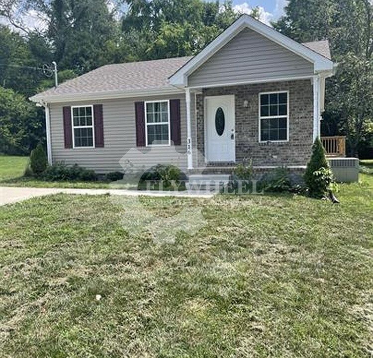 1st image of 690 19th Ave W