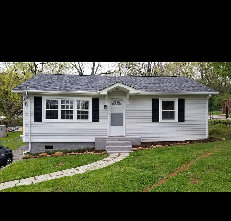 1st image of 3105 Carlton Ave