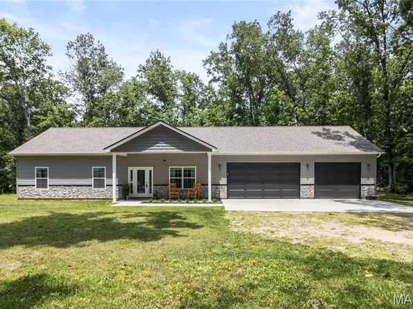 106 Ogborn Dr, Farmington, MO 63640