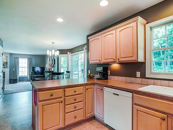 5th image of 15283 Vintage Ave