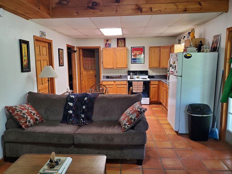 2nd image of 150 Farmer Brown Rd #2