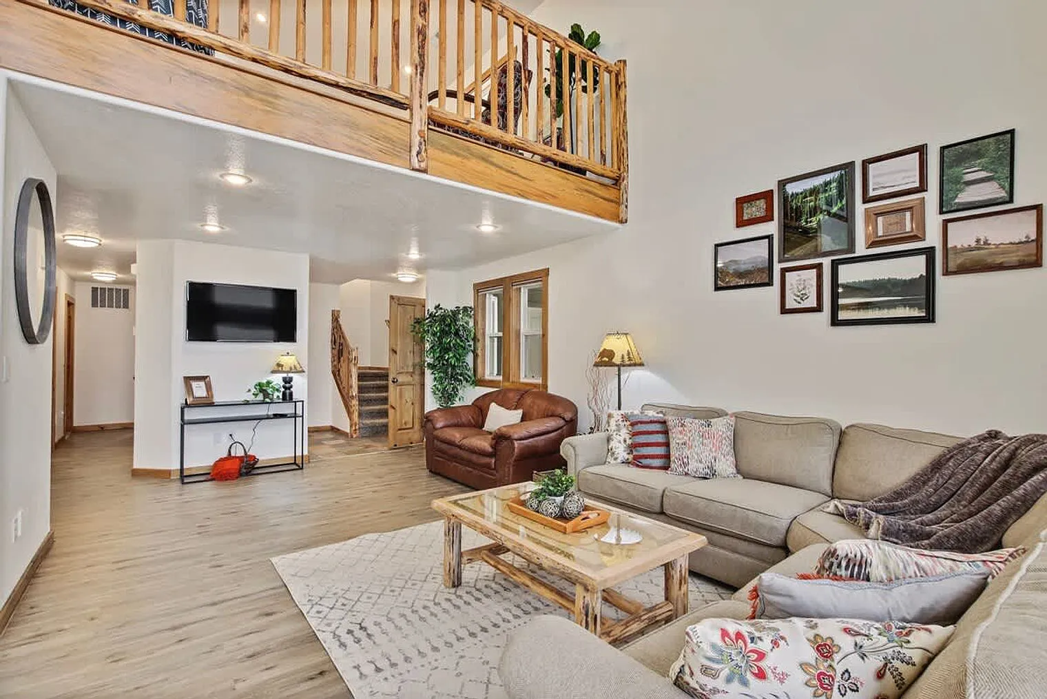 5 bed, 3.0 bath, $11,872 — Photo 3