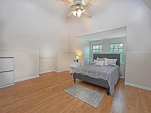 1118 N Saint Clair St #2 — Photo 5