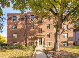 871 Millwood Rd #57, Toronto, ON M4G 1W8