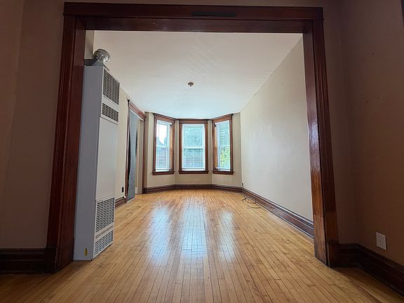 5th image of 3631 S Hermitage Ave #2