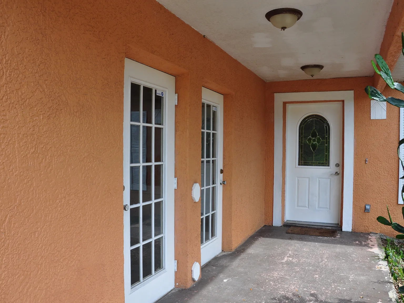 3 bed, 1395 sqft, $1,800 — Photo 2
