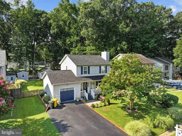 1221 Fairfax Ave, Churchton, MD 20733