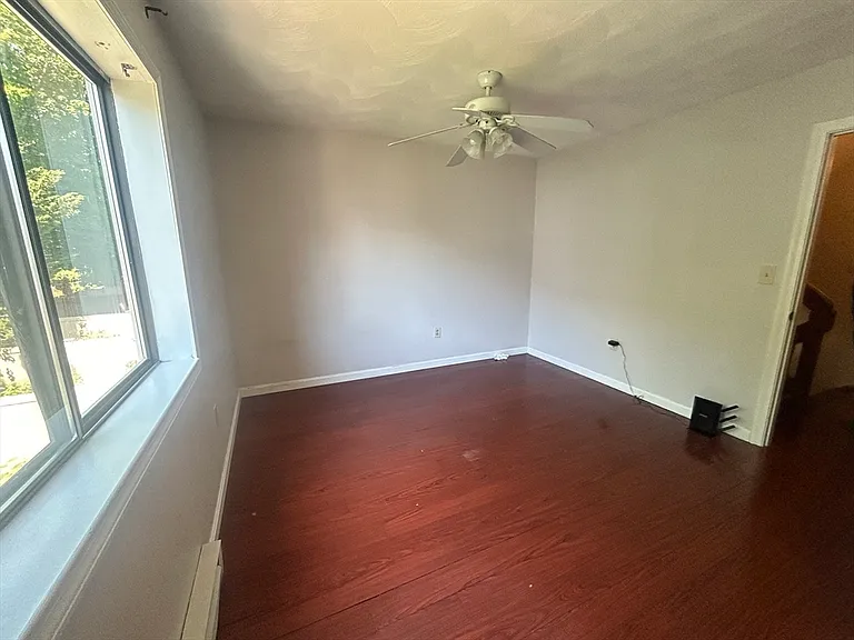 62 Marshall St #B — Photo 7